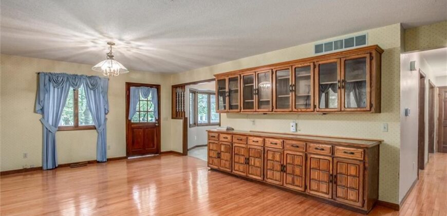 17601 River Drive, Kearney, MO 64060