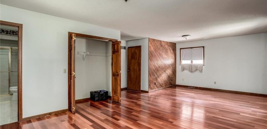 17601 River Drive, Kearney, MO 64060