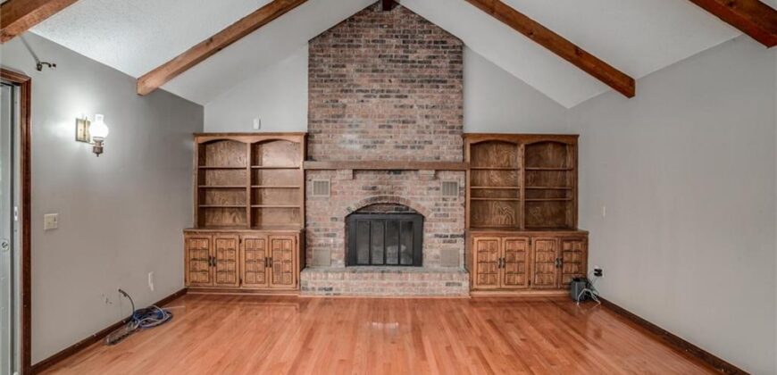17601 River Drive, Kearney, MO 64060