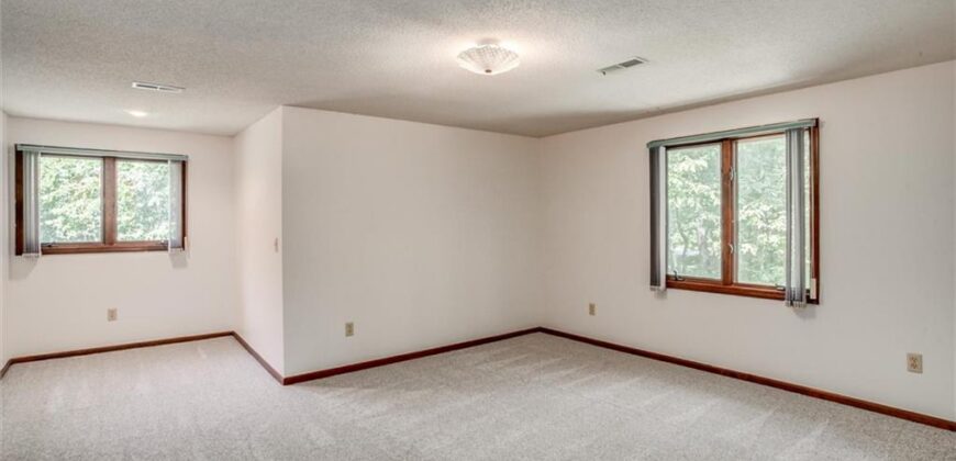 17601 River Drive, Kearney, MO 64060