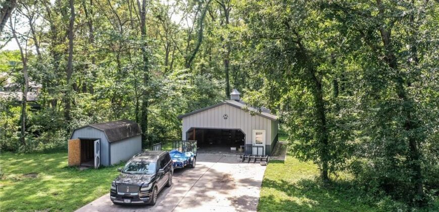 17601 River Drive, Kearney, MO 64060