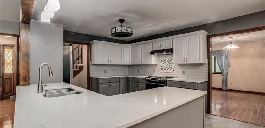 17601 River Drive, Kearney, MO 64060