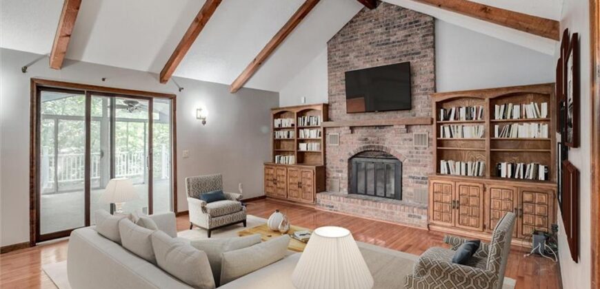 17601 River Drive, Kearney, MO 64060