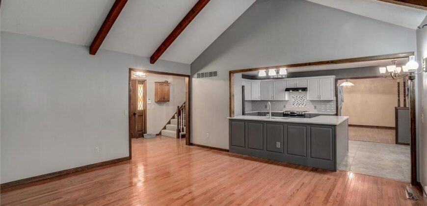 17601 River Drive, Kearney, MO 64060