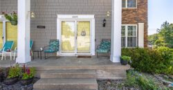 8033 N Harrison Lane, Kansas City, MO 64118