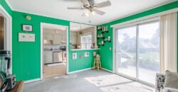 8033 N Harrison Lane, Kansas City, MO 64118