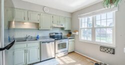 8033 N Harrison Lane, Kansas City, MO 64118