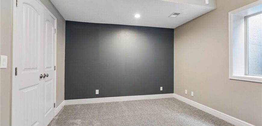 6717 NW 104th Terrace, Kansas City, MO 64154
