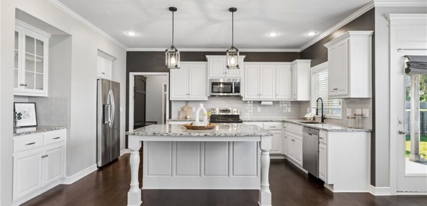 6717 NW 104th Terrace, Kansas City, MO 64154