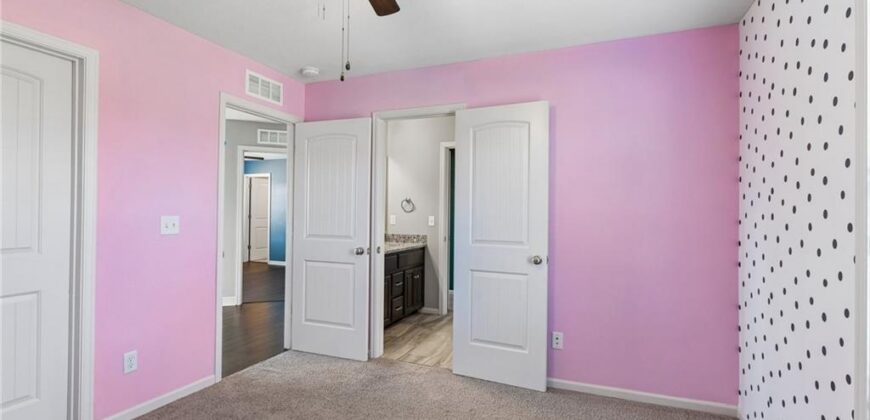 6717 NW 104th Terrace, Kansas City, MO 64154