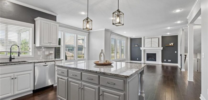 6717 NW 104th Terrace, Kansas City, MO 64154