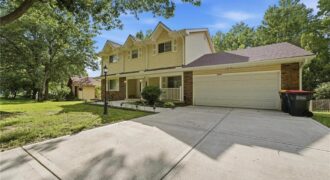 5528 NW Verlin Drive, Kansas City, MO 64152