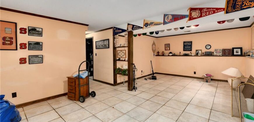 3417 NE Prather Road, Kansas City, MO 64116