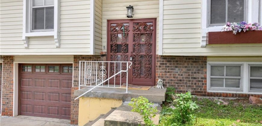 3417 NE Prather Road, Kansas City, MO 64116