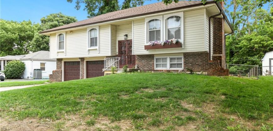 3417 NE Prather Road, Kansas City, MO 64116