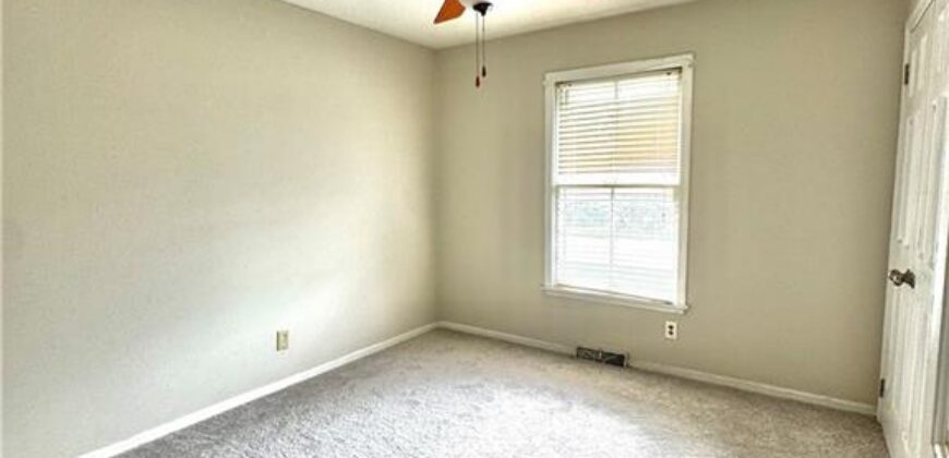3417 NE Prather Road, Kansas City, MO 64116