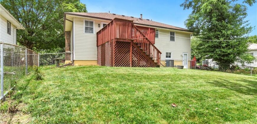 3417 NE Prather Road, Kansas City, MO 64116