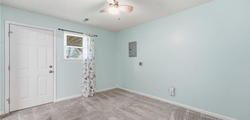 8669 N Hull Avenue, Kansas City, MO 64154