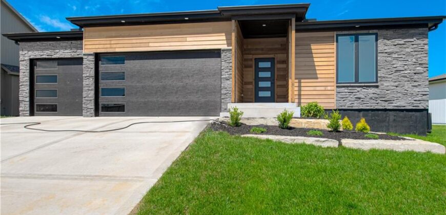 7604 N Gower Avenue, Kansas City, MO 64151