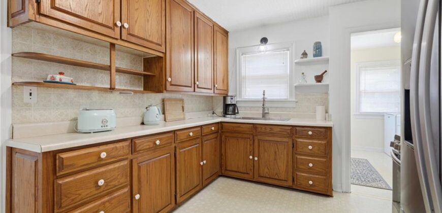 5341 N SPRUCE Avenue, Kansas City, MO 64119