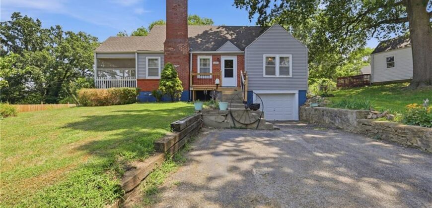 5341 N SPRUCE Avenue, Kansas City, MO 64119