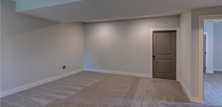 6400 NW 98th Street, Kansas City, MO 64153