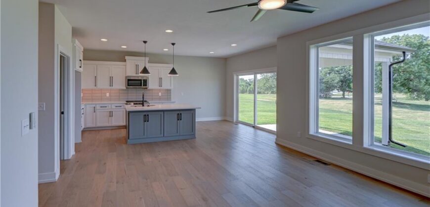 6400 NW 98th Street, Kansas City, MO 64153