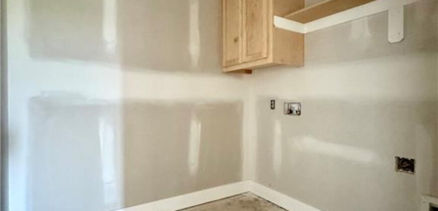 8300 NW 90th Street, Kansas City, MO 64153