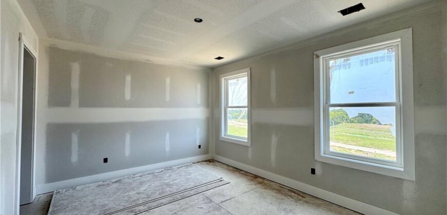 8300 NW 90th Street, Kansas City, MO 64153
