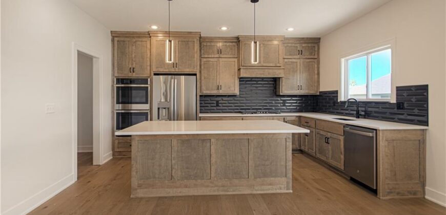 7551 NW Gower Avenue, Kansas City, MO 64151