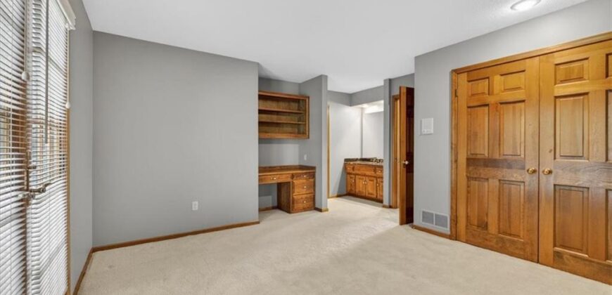 6150 N Mattox Road, Kansas City, MO 64151