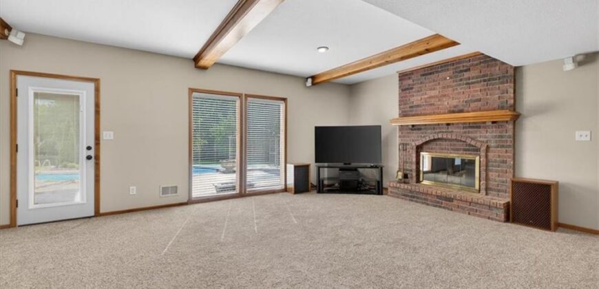 6150 N Mattox Road, Kansas City, MO 64151