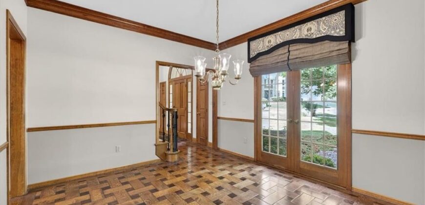 6150 N Mattox Road, Kansas City, MO 64151