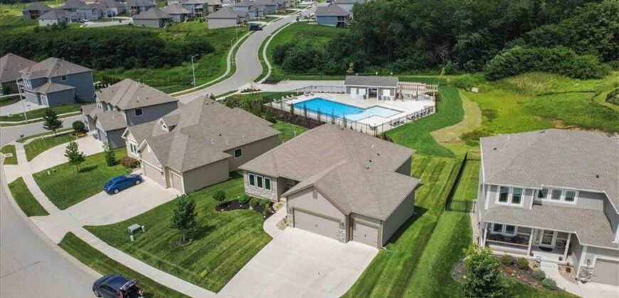 10308 N Corrington Avenue, Kansas City, MO 64156