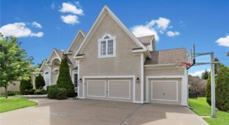 9020 N Oxford Avenue, Kansas City, MO 64157