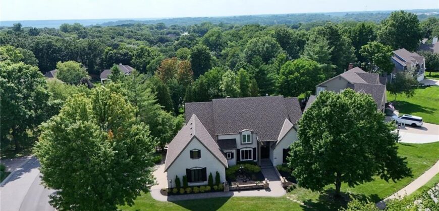 5502 Spinnaker Pointe N/A, Parkville, MO 64152