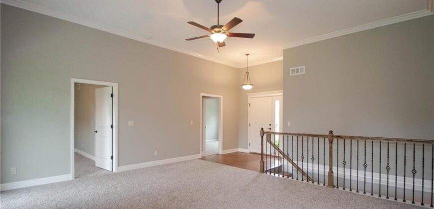 11022 N Corrington Avenue, Kansas City, MO 64156