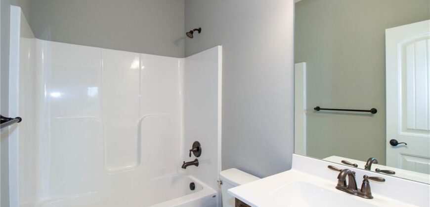 11022 N Corrington Avenue, Kansas City, MO 64156