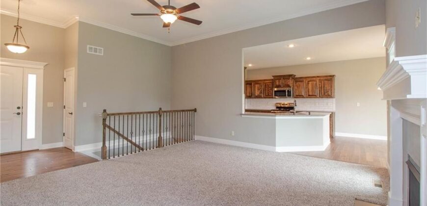 11022 N Corrington Avenue, Kansas City, MO 64156