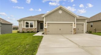 11016 N Corrington Avenue, Kansas City, MO 64156