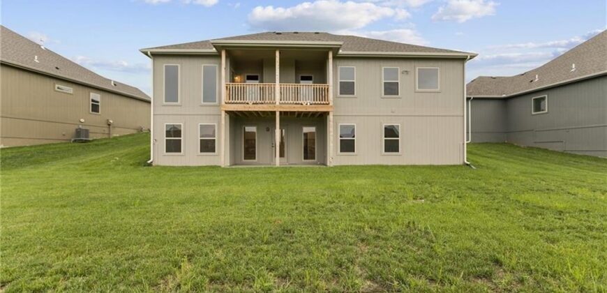 11016 N Corrington Avenue, Kansas City, MO 64156