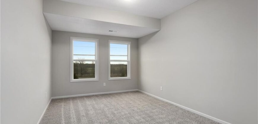 11146 N Bristol Avenue, Kansas City, MO 64156