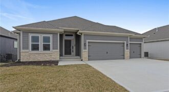 11146 N Bristol Avenue, Kansas City, MO 64156