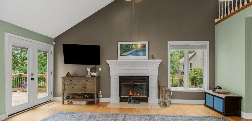 6300 NW 82nd Court, Kansas City, MO 64151