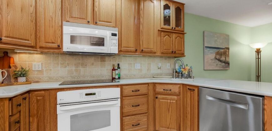 6300 NW 82nd Court, Kansas City, MO 64151