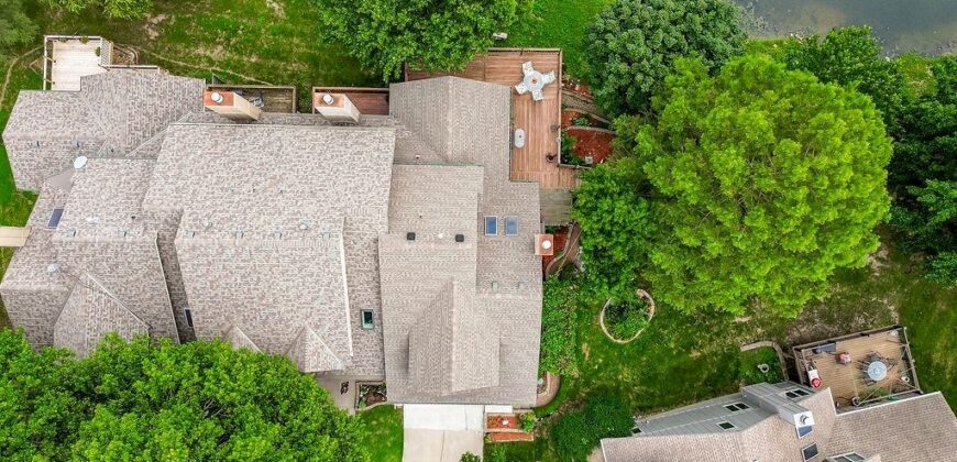 6300 NW 82nd Court, Kansas City, MO 64151