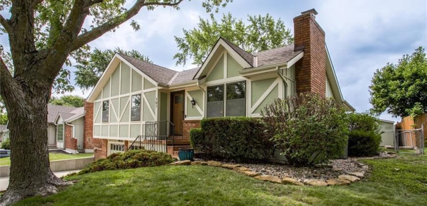 507 NE Karapat Drive, Kansas City, MO 64155