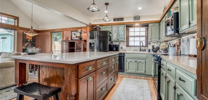 507 NE Karapat Drive, Kansas City, MO 64155
