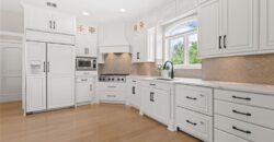 6517 Ridge Road, Parkville, MO 64152