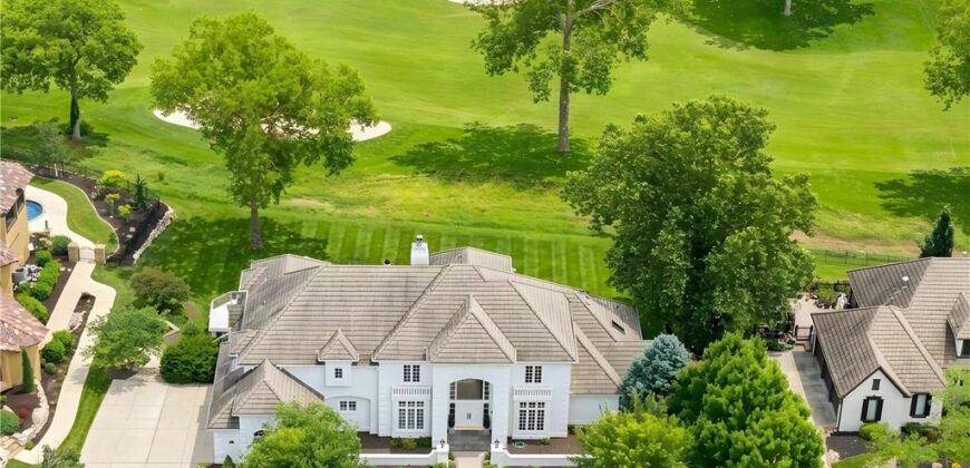 6517 Ridge Road, Parkville, MO 64152